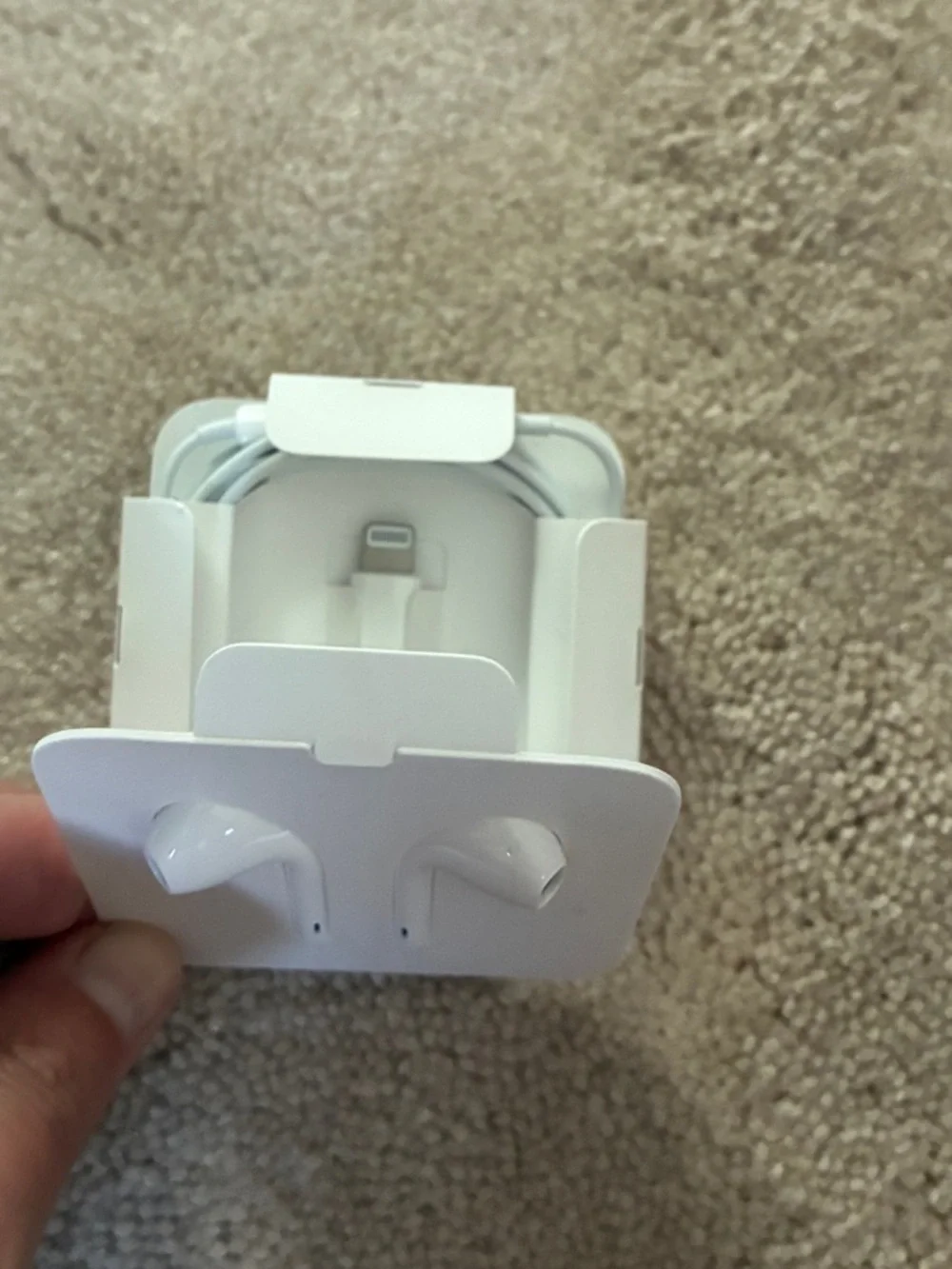 Apple White Lightning Cable with White EarPods and USB Charging Cable
